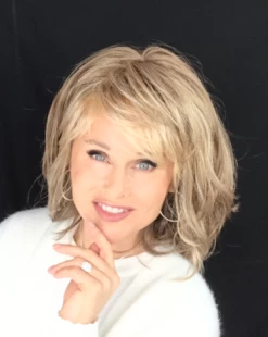 Stop Traffic Wig By Raquel Welch -Do it with Wig shop. 800F2AB1 C645 4071 881C 142558CD638E