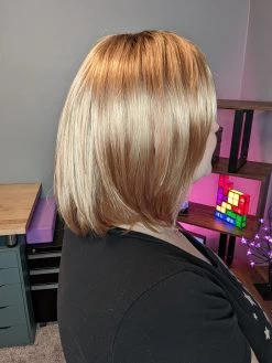 Heather Wig By Estetica -Do it with Wig shop. EsteticaHeatherinR20RT8Side2