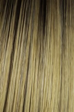 Courtside Waves Wig By Hairdo -Do it with Wig shop. HD True2Life SS25 Rooted Ginger Blonde e64b3553 67cd 4186 a84b 6db8f544aa12