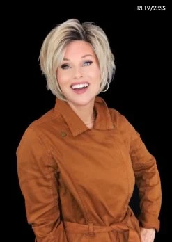 Flirting With Fashion Wig By Raquel Welch 30 Flirting With Fashion Wig By Raquel Welch -Do it with Wig shop. IMG 8190