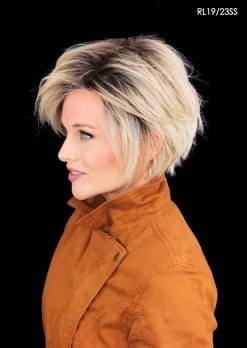 Flirting With Fashion Wig By Raquel Welch 33 Flirting With Fashion Wig By Raquel Welch -Do it with Wig shop. IMG 8195