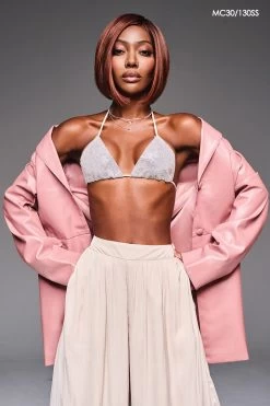 Hailey Wig By Kim Kimble | Heat-Friendly Synthetic 23 Hailey Wig By Kim Kimble | Heat-Friendly Synthetic -Do it with Wig shop. KK Hailey Model Front2