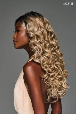 Laila Wig By Kim Kimble | Heat-Friendly Synthetic 25 Laila Wig By Kim Kimble | Heat-Friendly Synthetic -Do it with Wig shop. KK Laila Model2 Side1