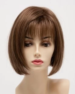Scarlett Wig Petite By Envy -Do it with Wig shop. PetiteScarlettFront LightBrown