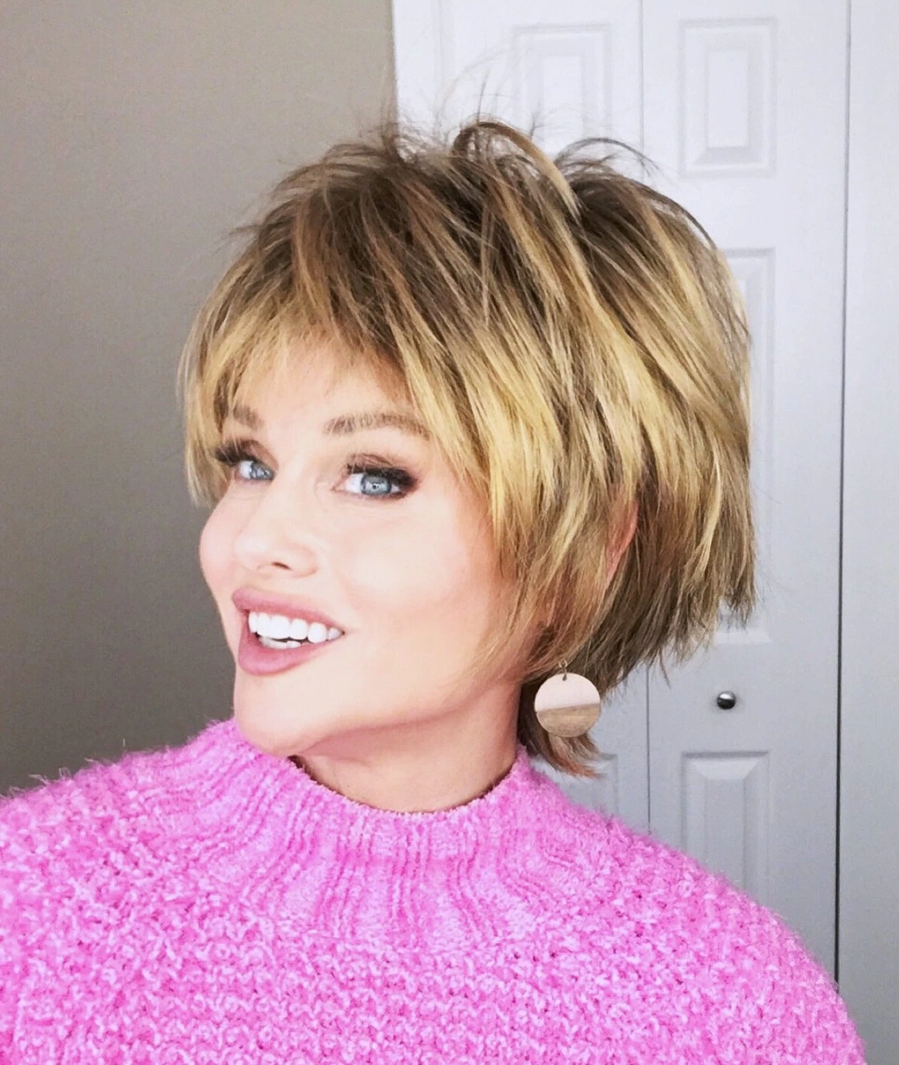 Ellen Wig By WigPro | Synthetic Wig 7 Ellen Wig By WigPro | Synthetic Wig - Image 5