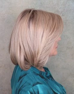 Portrait Mode Wig By Raquel Welch | Mono Top -Do it with Wig shop. Pirtrautnide ssucedlattemacchiatoside