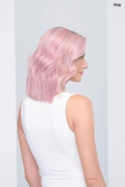 Big Spender Wig By Raquel Welch | Heat-Friendly Synthetic -Do it with Wig shop. RW BigSpender Model3 Side1