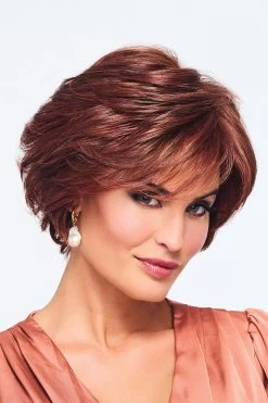 Captivating Canvas Wig By Raquel Welch -Do it with Wig shop. RW CaptivatingCanvas Model Front3
