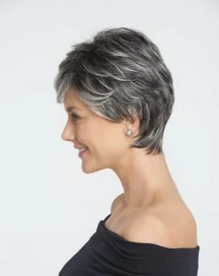 Crushing On Casual Wig By Raquel Welch -Do it with Wig shop. RW CrushingOnCasual Model Side2 28835005 52fd 4fae b974 7c5270542e19