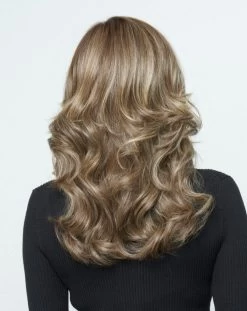 Stroke Of Genius Wig By Raquel Welch | Mono Part -Do it with Wig shop. RW StrokeOfGenius Model Side2