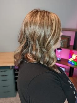 Crave The Wave Topper By Raquel Welch -Do it with Wig shop. RWCravetheWaveSSIcedCafeLatteSide1