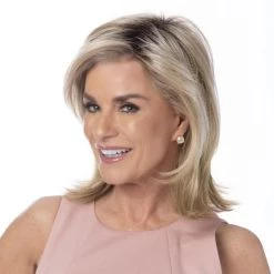 Luminous Wig By Toni Brattin | Large Cap -Do it with Wig shop. TB Lumionous Model Front2 10891b3f 93ff 4a77 b34b dfeb4f65662a