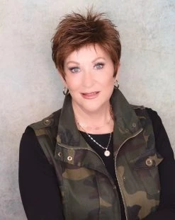 Bliss Wig By Ellen Wille | Mono Crown -Do it with Wig shop. blissewcinnamonbrownlightedfront