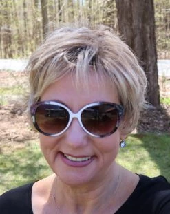 Club 10 Wig By Ellen Wille | Mono Crown -Do it with Wig shop. club10darksandr