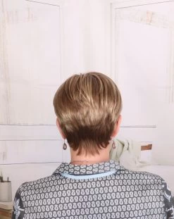 Easton Petite Wig By Estetica -Do it with Wig shop. easton3