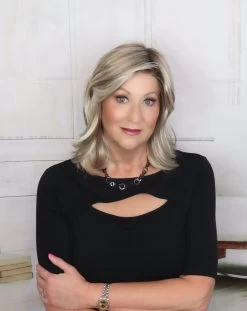 Hannah Wig By Henry Margu -Do it with Wig shop. hanbah3