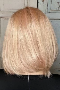 Jamison Wig By Estetica -Do it with Wig shop. image00002 882bd655 026b 44d7 aaf7 fd3ca2f0825c